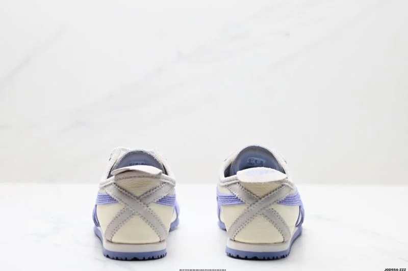 Asics Shoes FastDry 3749