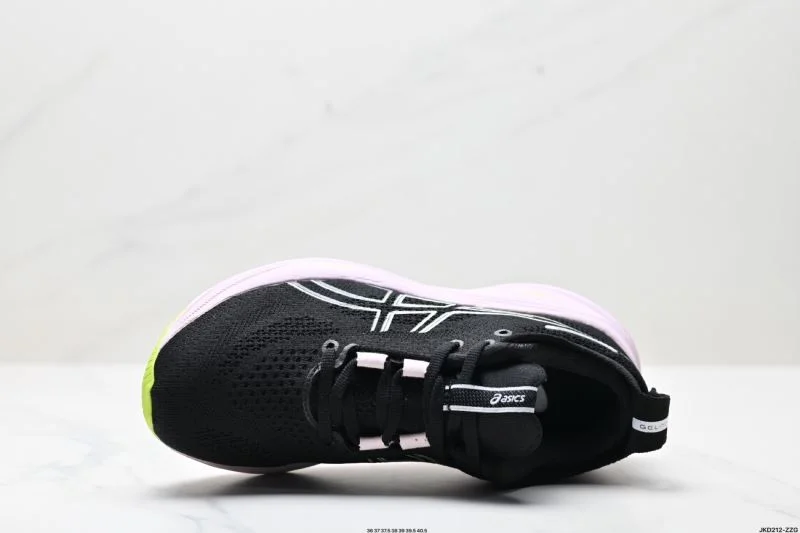 Asics Shoes WellDesigned 3737