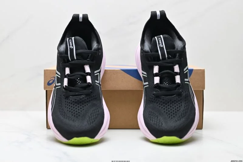 Asics Shoes WellDesigned 3737