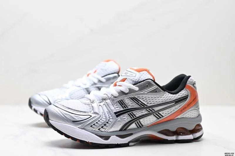 TravelReady Asics Shoes 3715