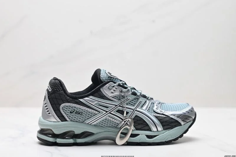 Lightweight Asics Shoes 3808