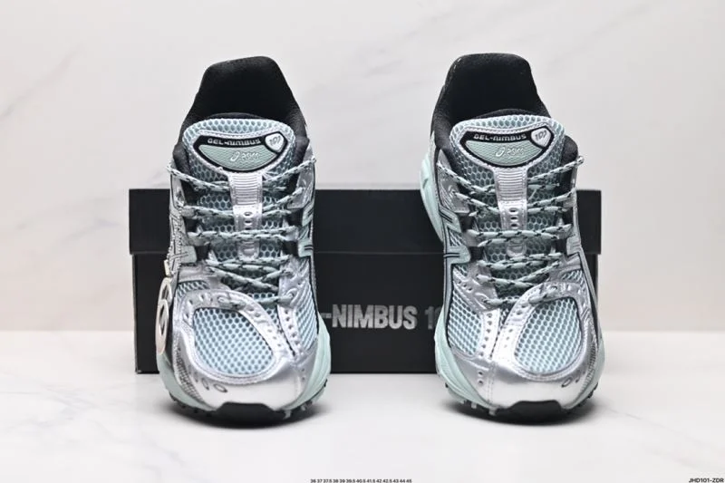 Lightweight Asics Shoes 3808