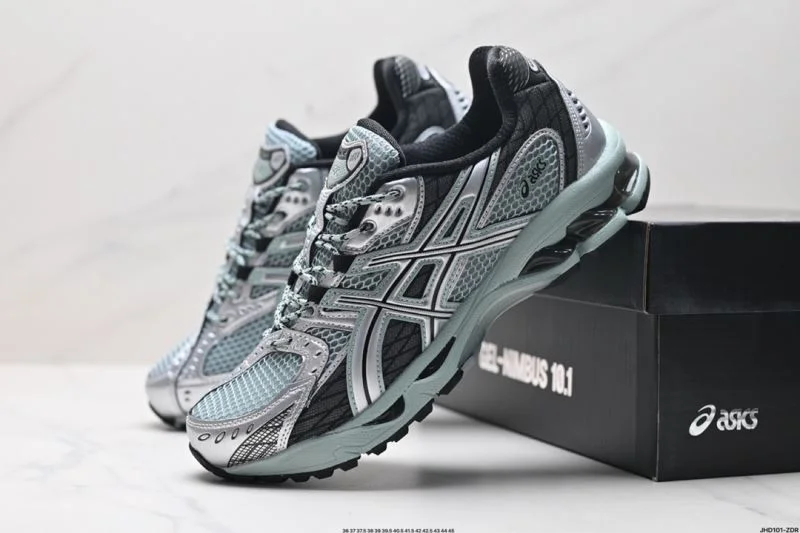 Lightweight Asics Shoes 3808