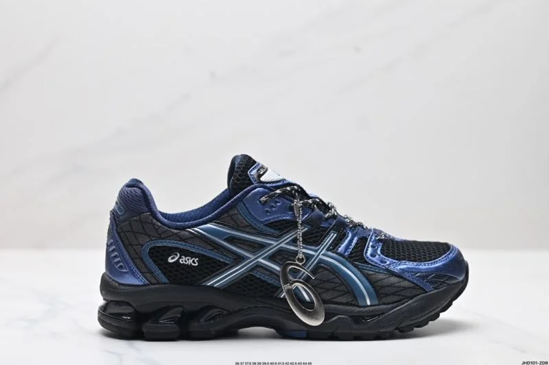 Bold Asics Shoes 3712