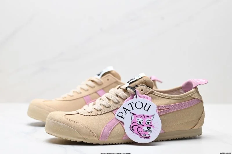 Snug Asics Shoes 3707