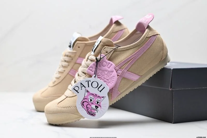 Snug Asics Shoes 3707