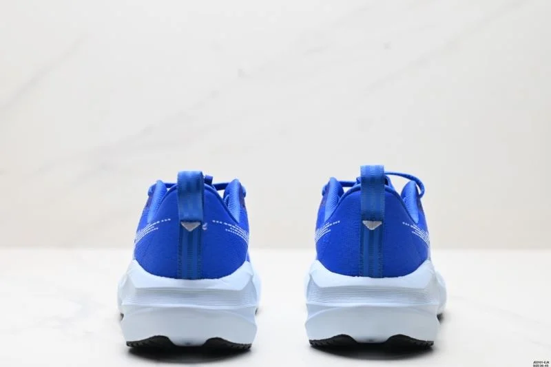 Efficient Asics Shoes 3705