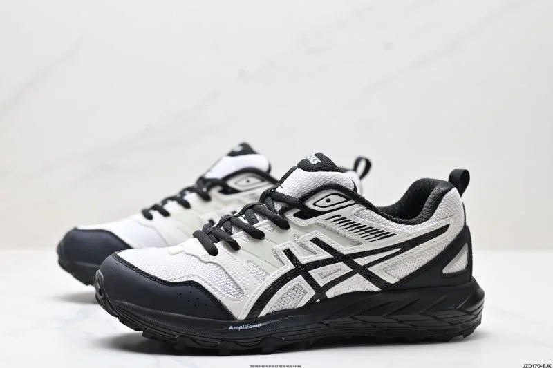 ComfortFit Asics Shoes 3696