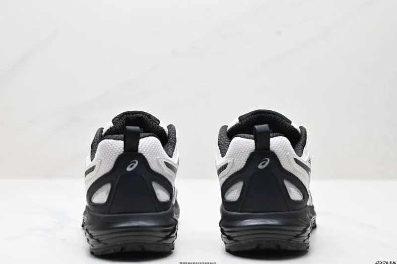 ComfortFit Asics Shoes 3696