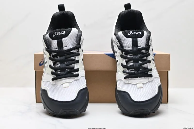 ComfortFit Asics Shoes 3696