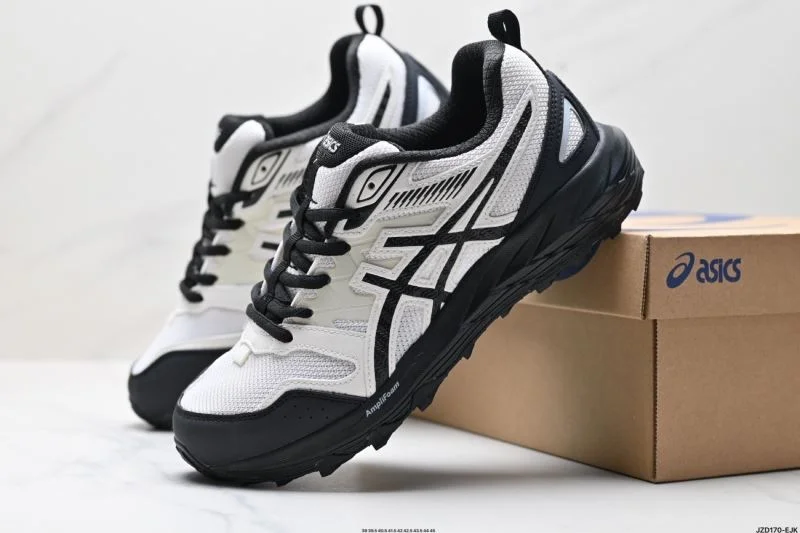 ComfortFit Asics Shoes 3696