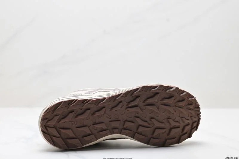 Stretchable Asics Shoes 3731