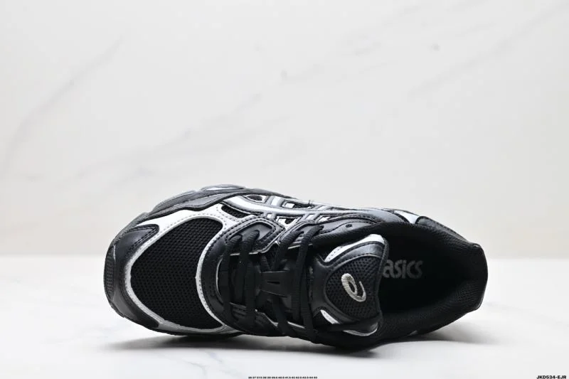Chic Asics Shoes 3688