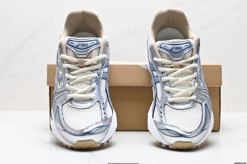 Comfortable Asics Shoes 3692