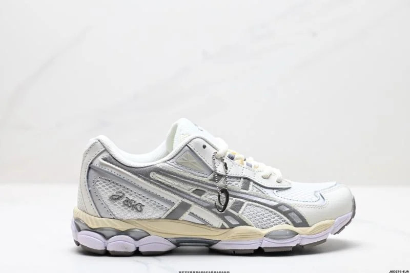 Asics Shoes Sleek 3687