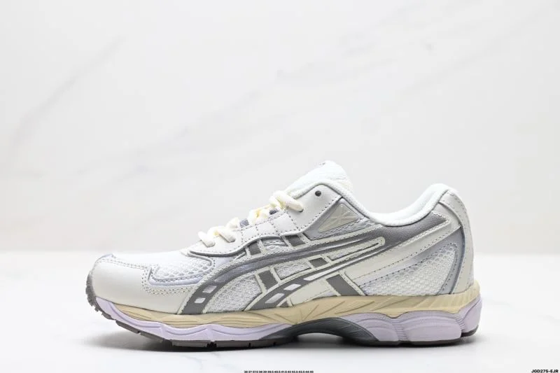Asics Shoes Sleek 3687