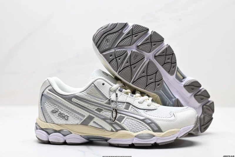 Asics Shoes Sleek 3687