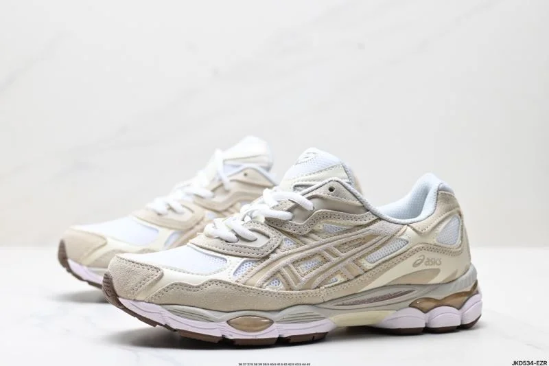 Comfortable Asics Shoes 3664