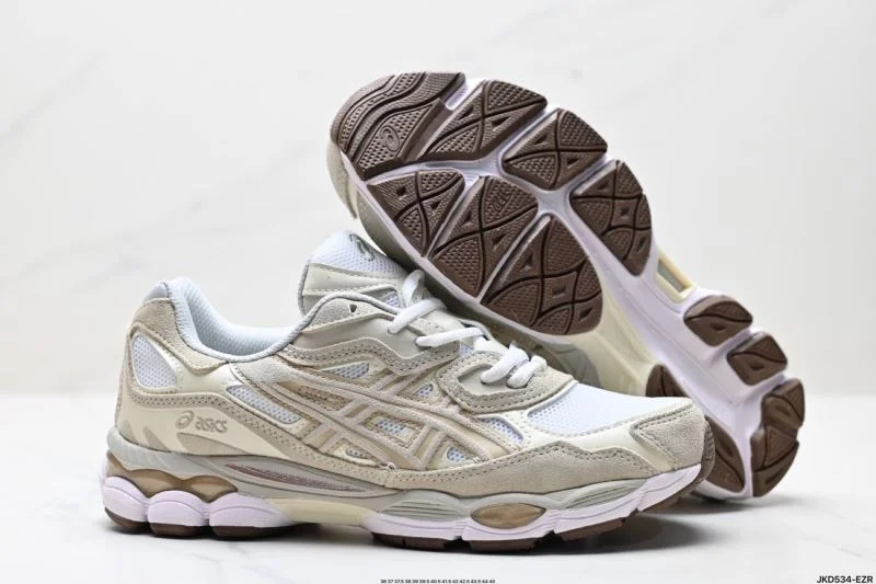 Comfortable Asics Shoes 3664