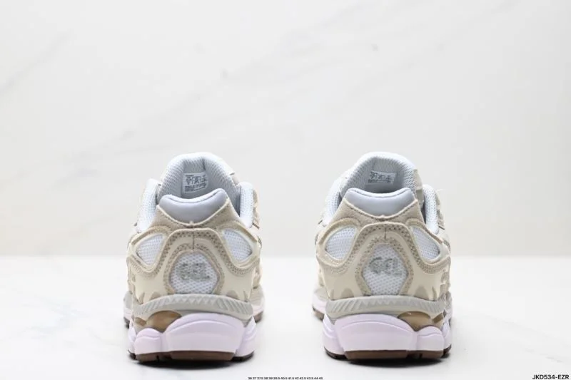 Comfortable Asics Shoes 3664