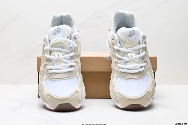 Comfortable Asics Shoes 3664