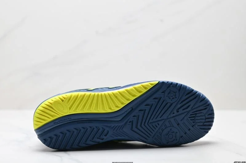 Asics Shoes Chic 3665