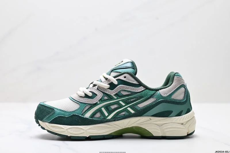 Asics Shoes Neat 3658