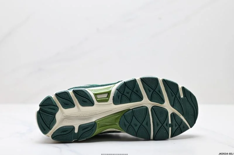 Asics Shoes Neat 3658