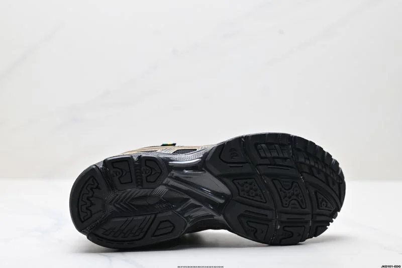Colorful Asics Shoes 3666