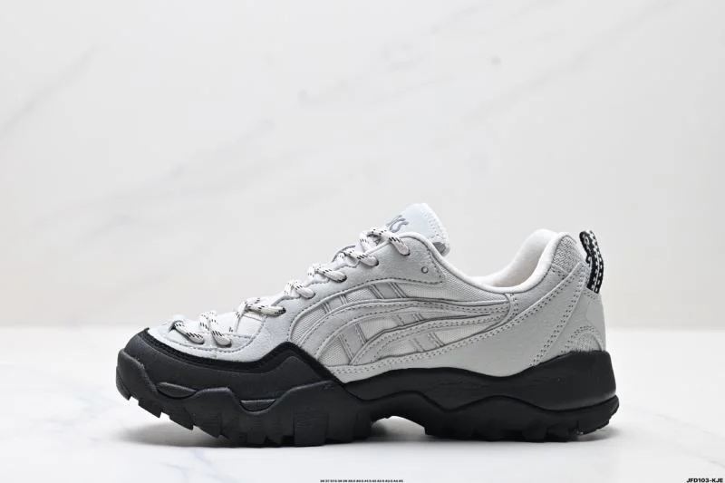 TravelReady Asics Shoes 3640