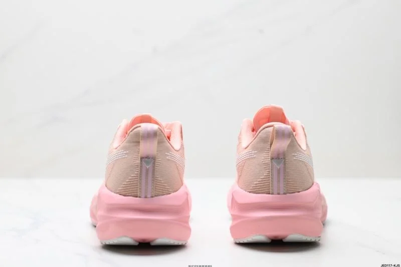 Sporty Asics Shoes 3623