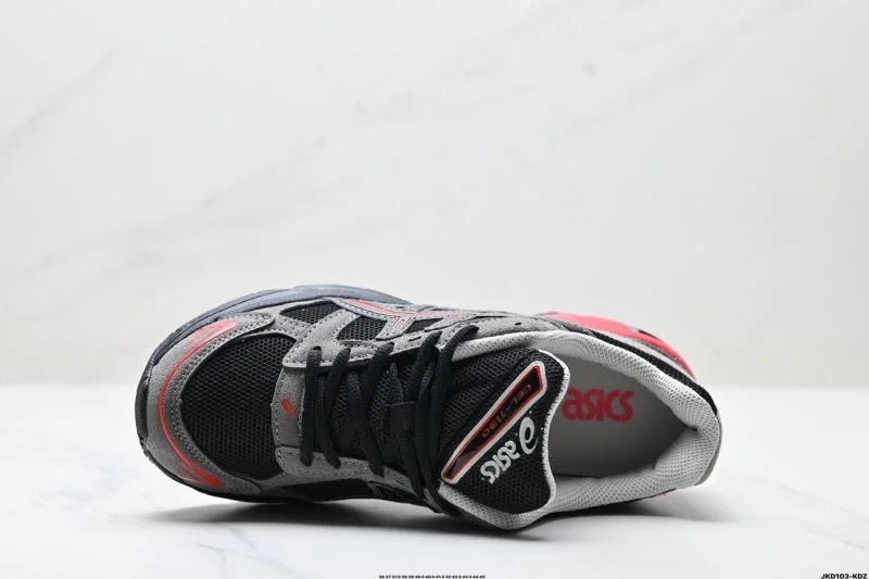 UrbanChic Asics Shoes 3632