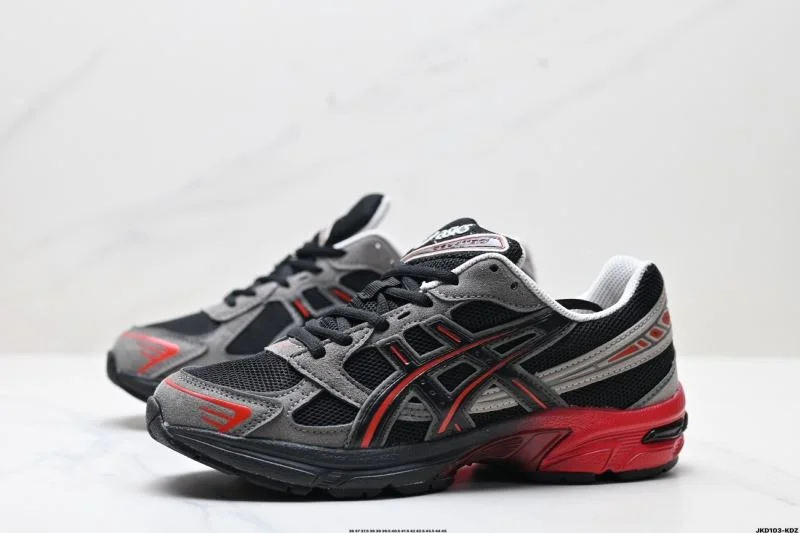UrbanChic Asics Shoes 3632