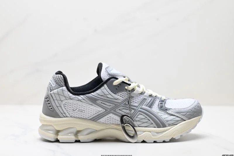 WaterResistant Asics Shoes 3618