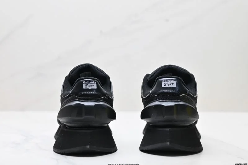Sophisticated Asics Shoes 3619