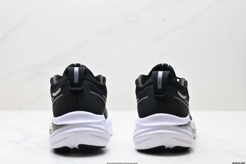 OdorResistant Asics Shoes 3604