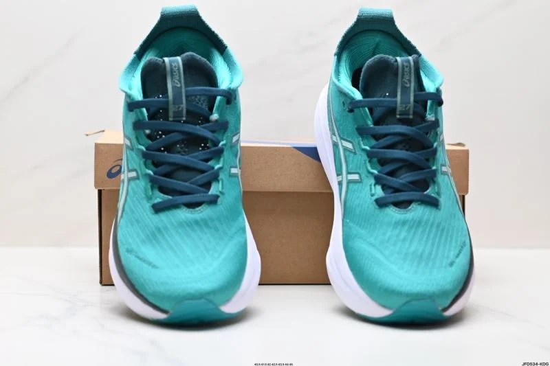 TimelessDesign Asics Shoes 3598