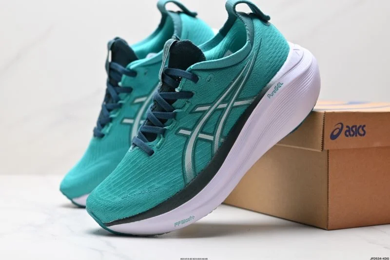 TimelessDesign Asics Shoes 3598