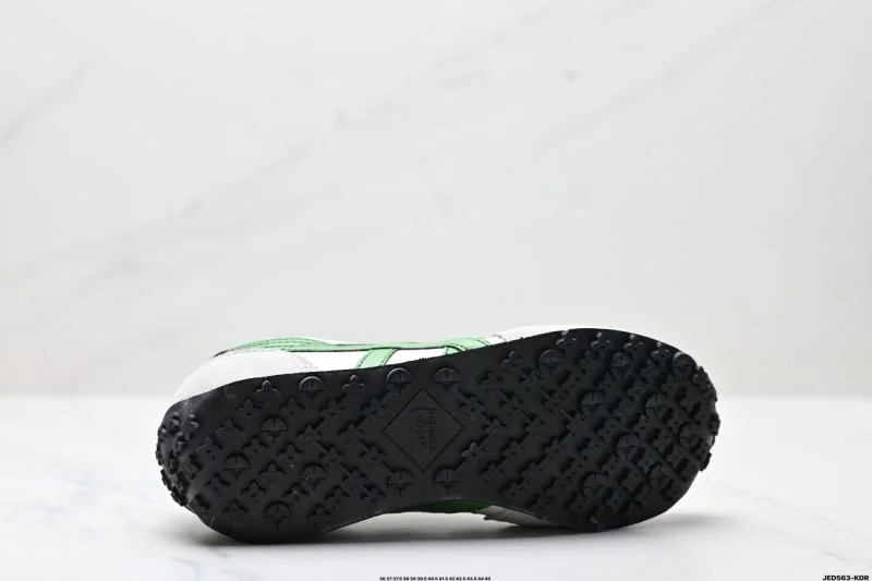 MultiPurpose Asics Shoes 3596