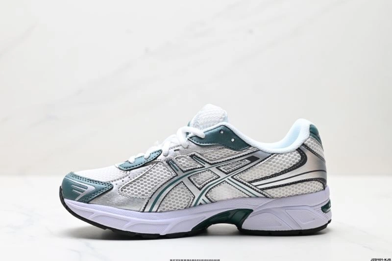 Trendy Asics Shoes 2874