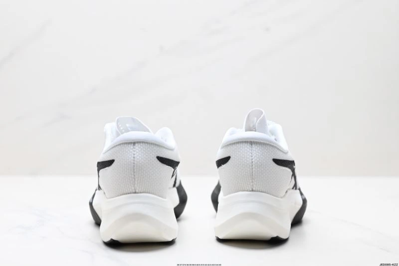 Asics Shoes Durable 2744