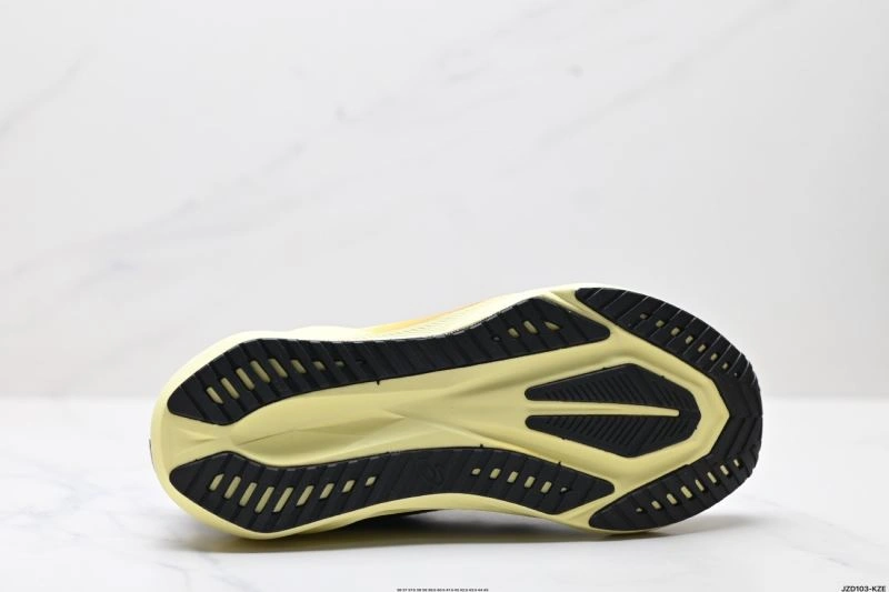 Versatile Asics Shoes 2765