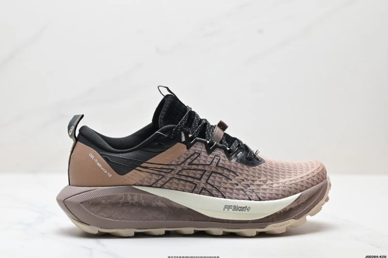 Functional Asics Shoes 2724