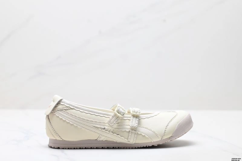 WaterResistant Asics Shoes 2726