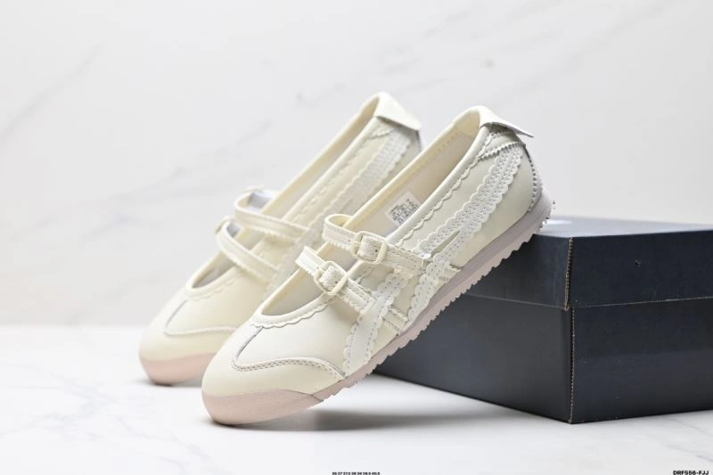 Asics Shoes Durable 2696