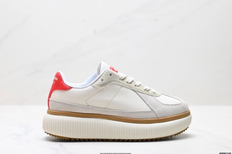 Youthful Asics Shoes 2681