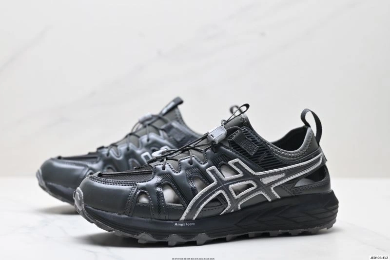 Asics Shoes UrbanChic 2677