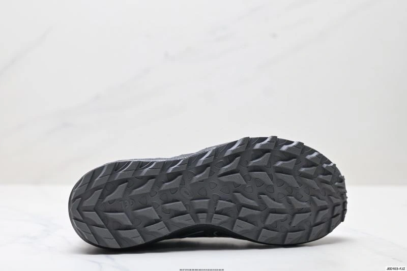 Asics Shoes UrbanChic 2677