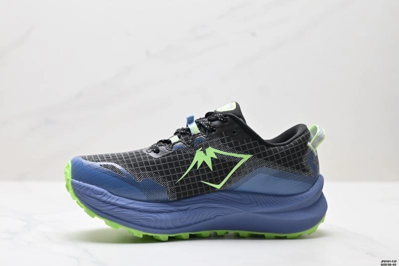 MoistureWicking Asics Shoes 2690