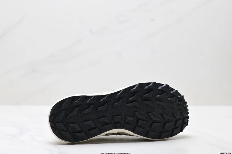 Youthful Asics Shoes 2655